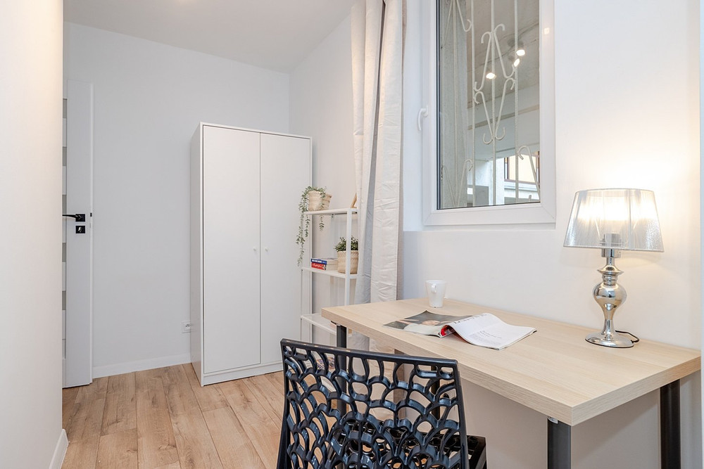 Private Room for Rent FOR STUDENTS – Cyrklowa 6 preview