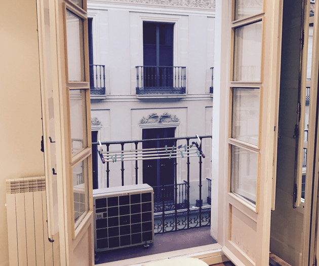 Apartamento en Cortes/ Barrio de las Letras Madrid