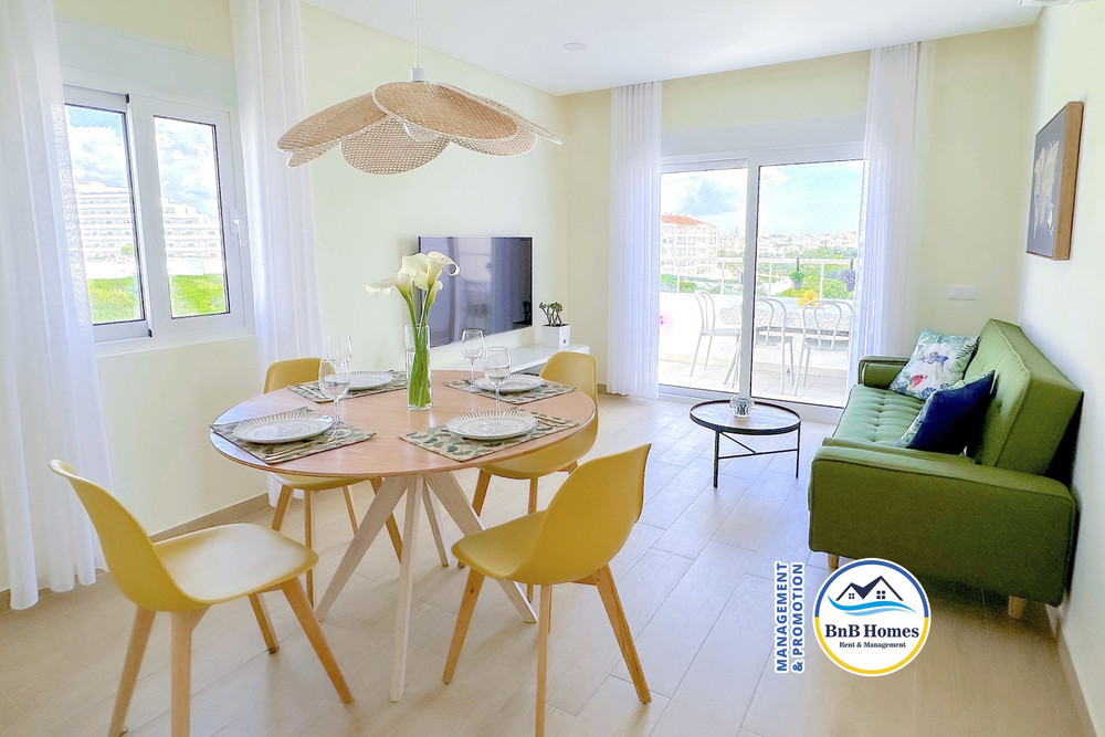 Ocean view Two-bedroom apartment, 300 m to beach preview
