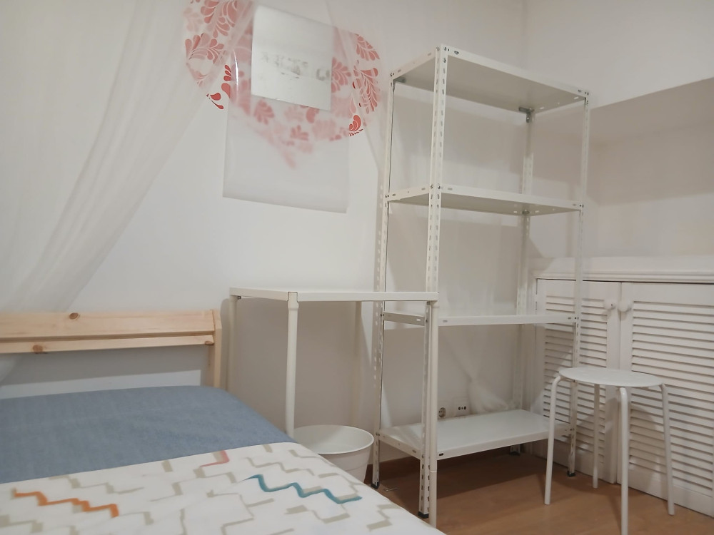 A room in downtown tourist center district preview