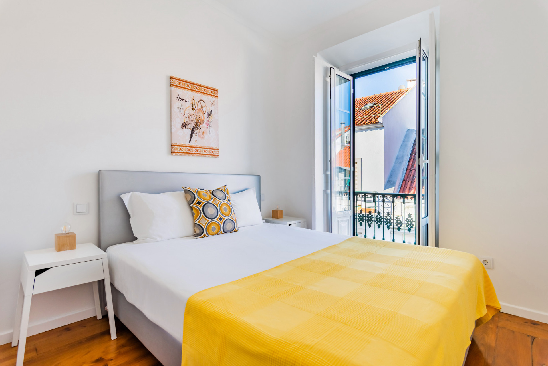 Bedroom with Double Bed and Balcony