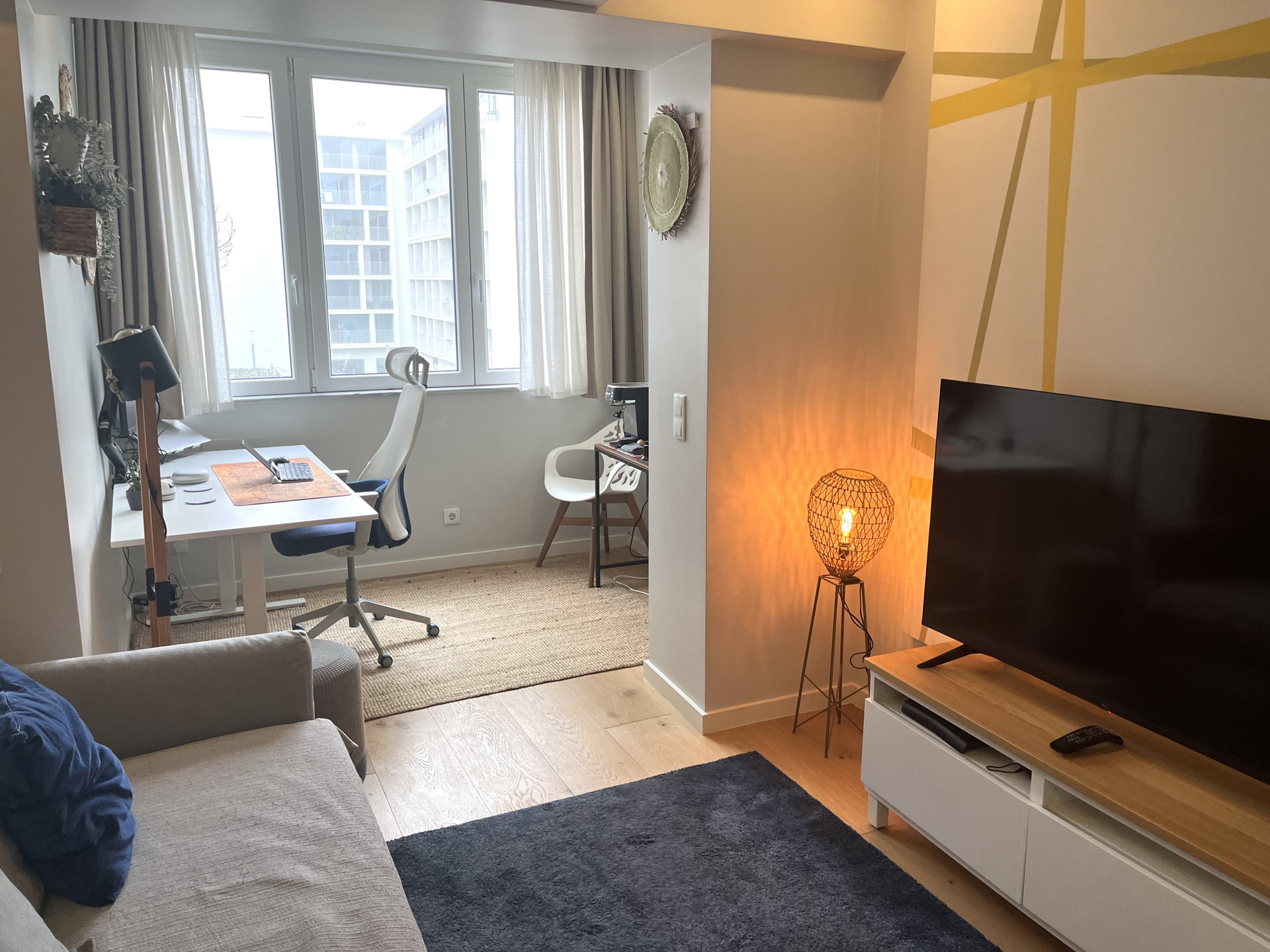 Living Room & Working Area (II)