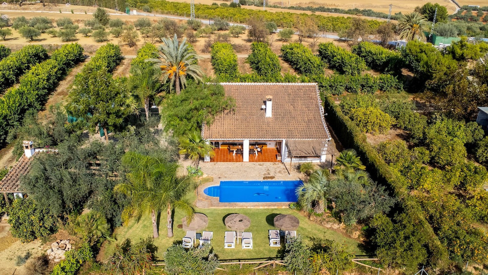 Cubo's Villa Cortijo la Indiana preview