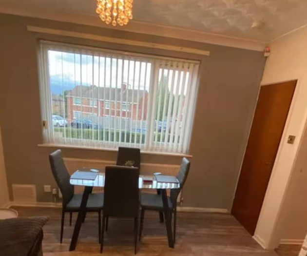 Comfortable 4 Bedroom House in Doncaster