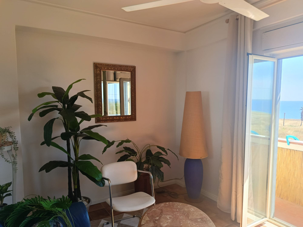 Private room in spacious sea-view apartment preview