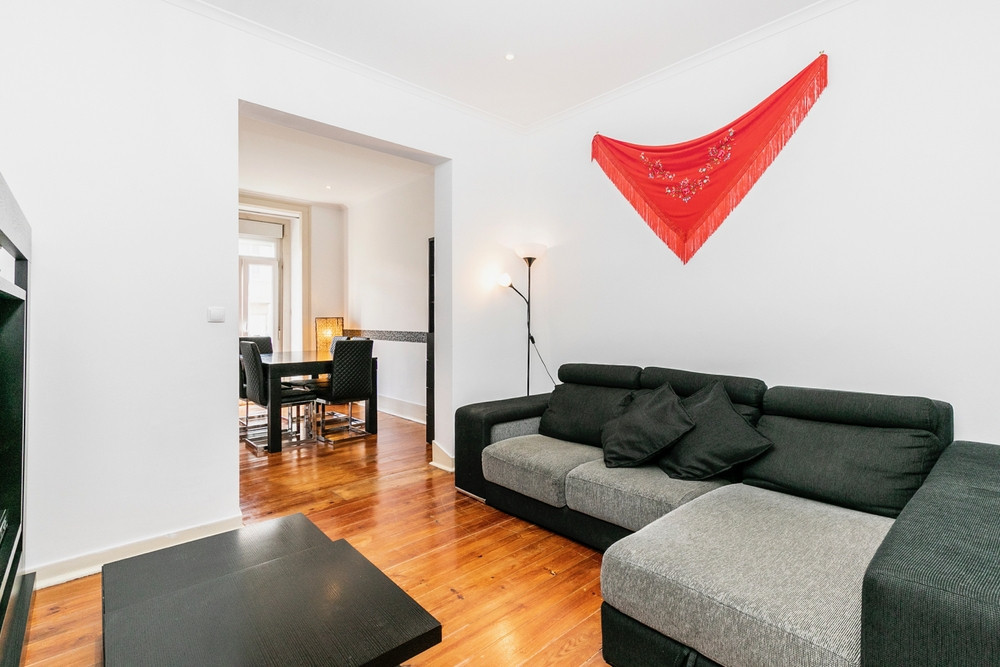 Central two bedrooms with balcony preview