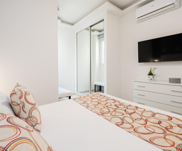 Apartment in Puerto Marina with porch & A/A & Pets