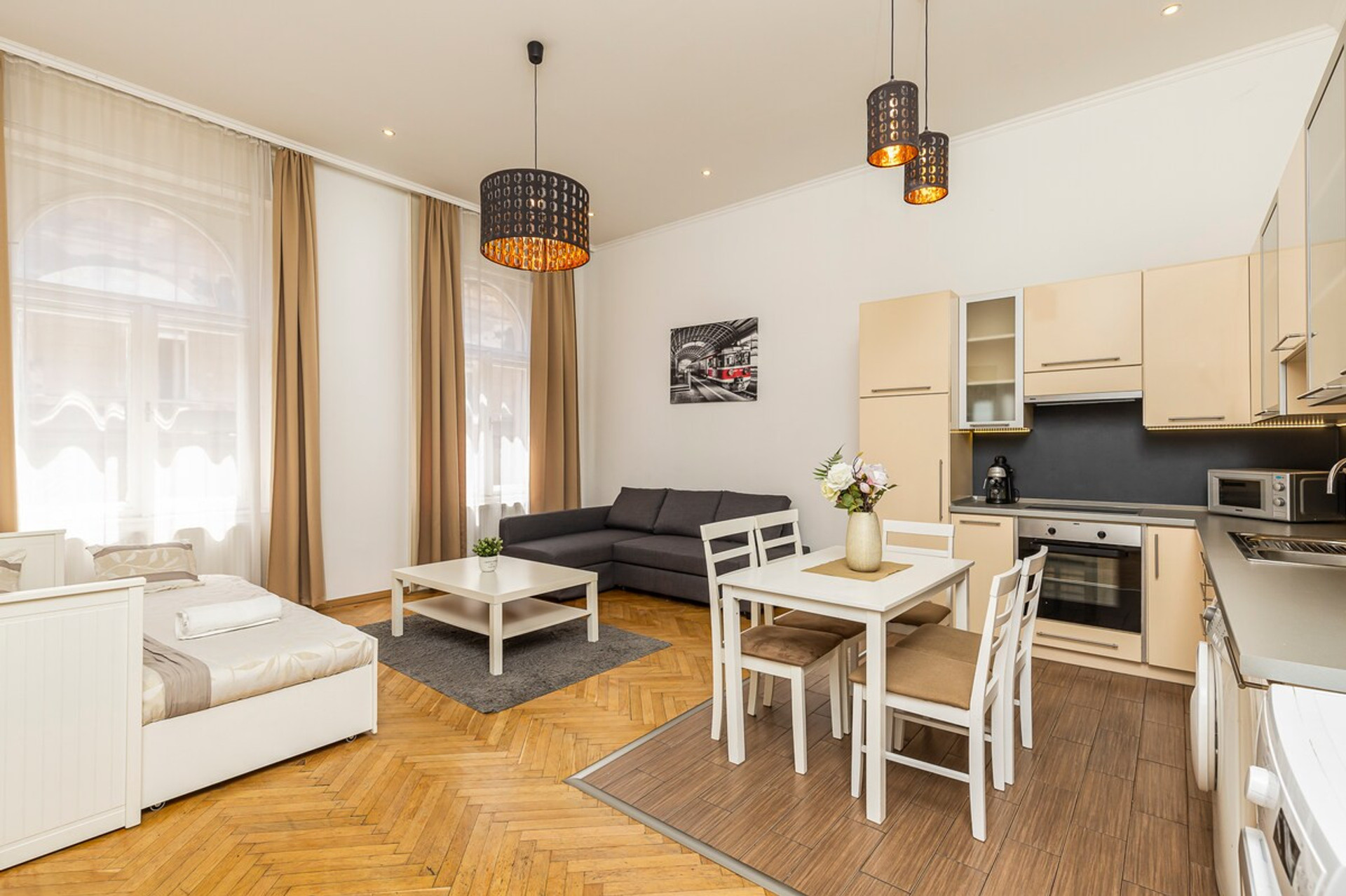 Living room image 1