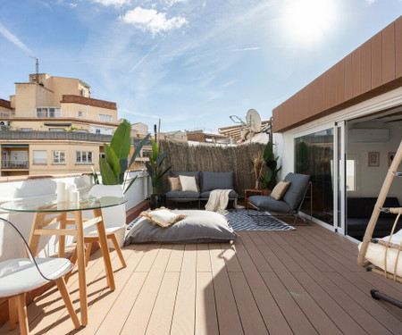 Penthouse in Renovated Floor