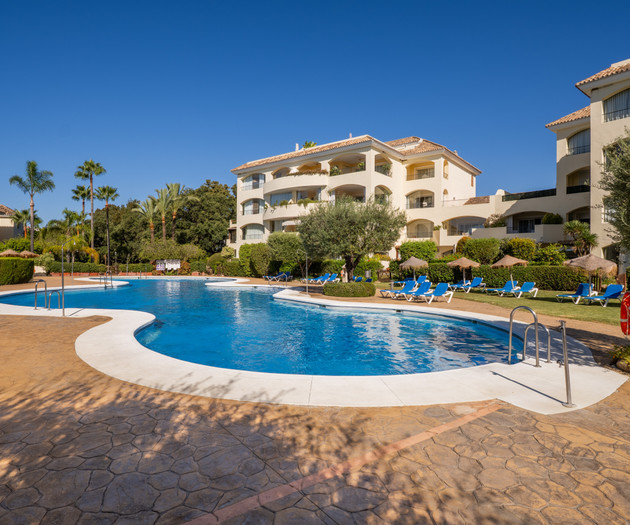 Apartamento Residencial en Marbella con Piscina