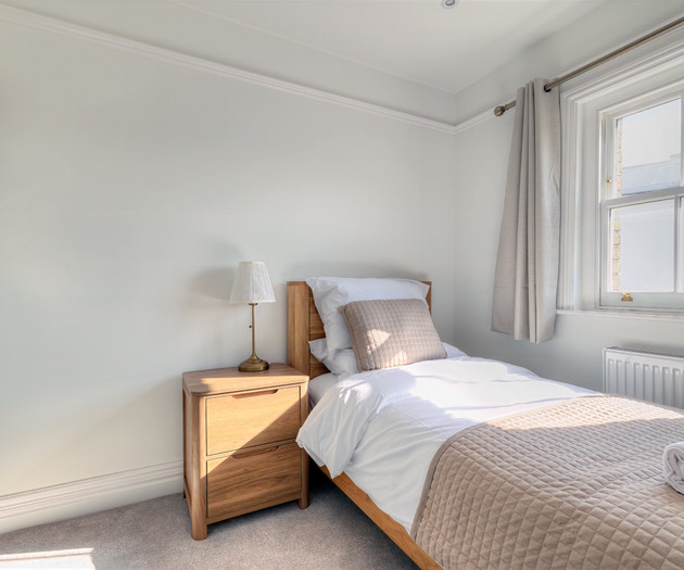 Central Maidstone 2-Bed Family Apartment | Sleeps