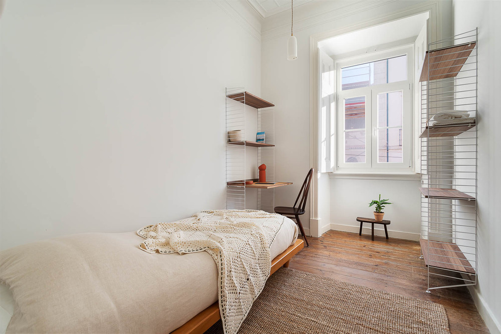 Charming single bedroom in Graça preview