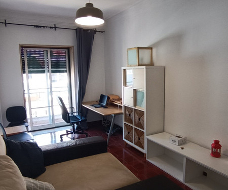 Central Lisbon 3 bedroom Office&Gym