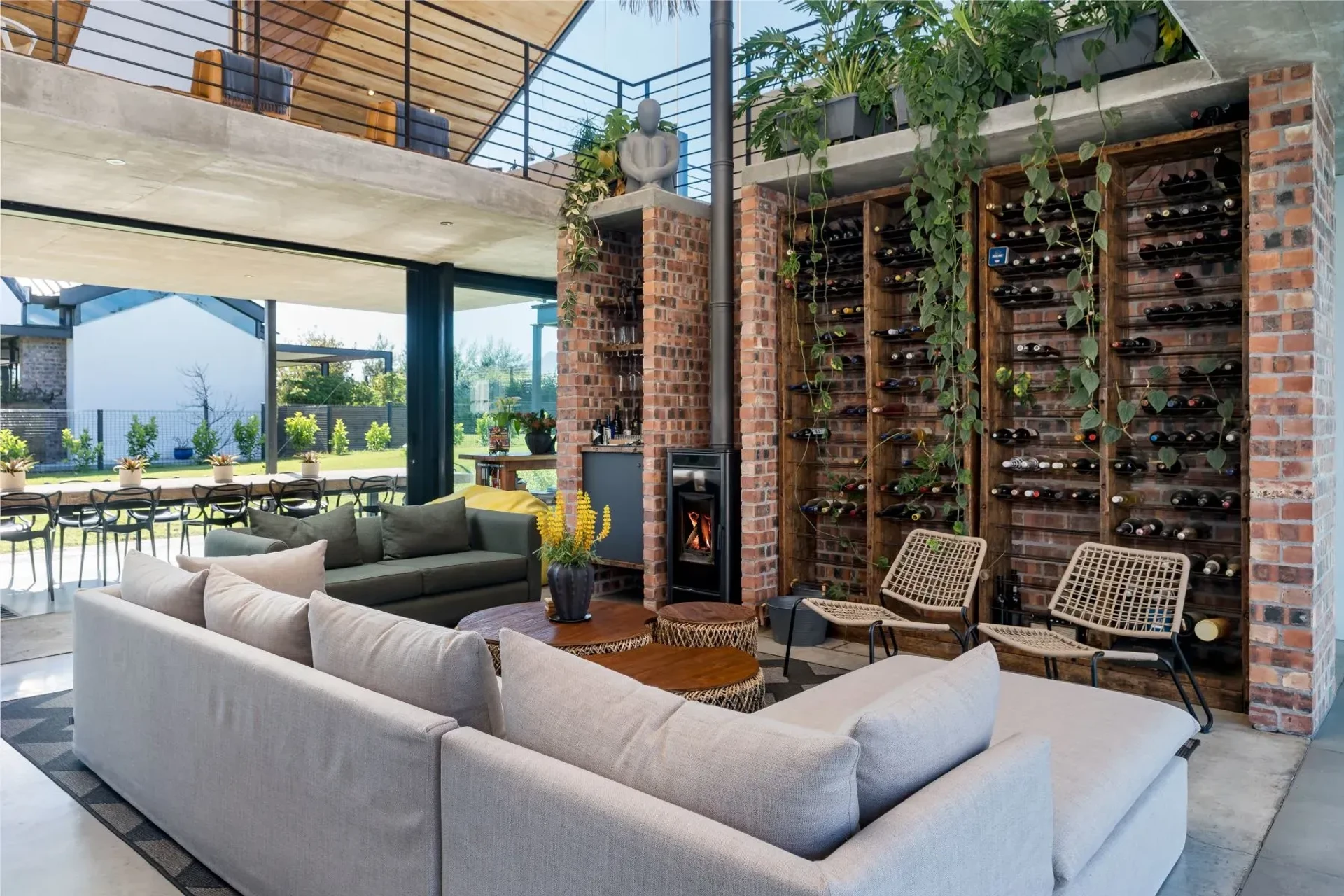 Lounge and fire place