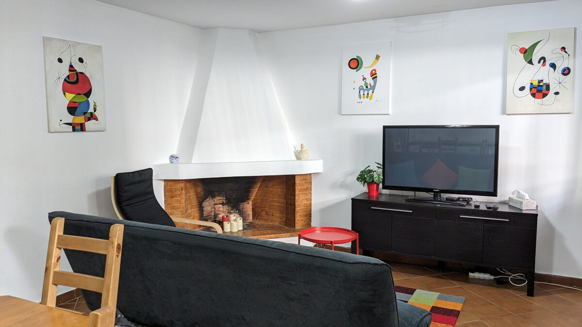 Living room image 1