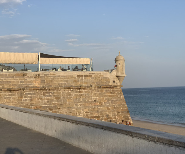 T2 Premium em Primeira Linha de Mar | Conforto & S