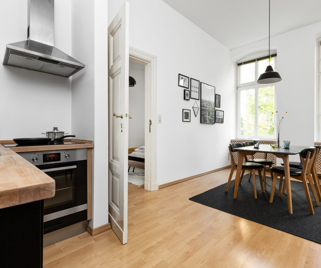 [NEW] A Minimalist Monochrome Apartment in Berlin