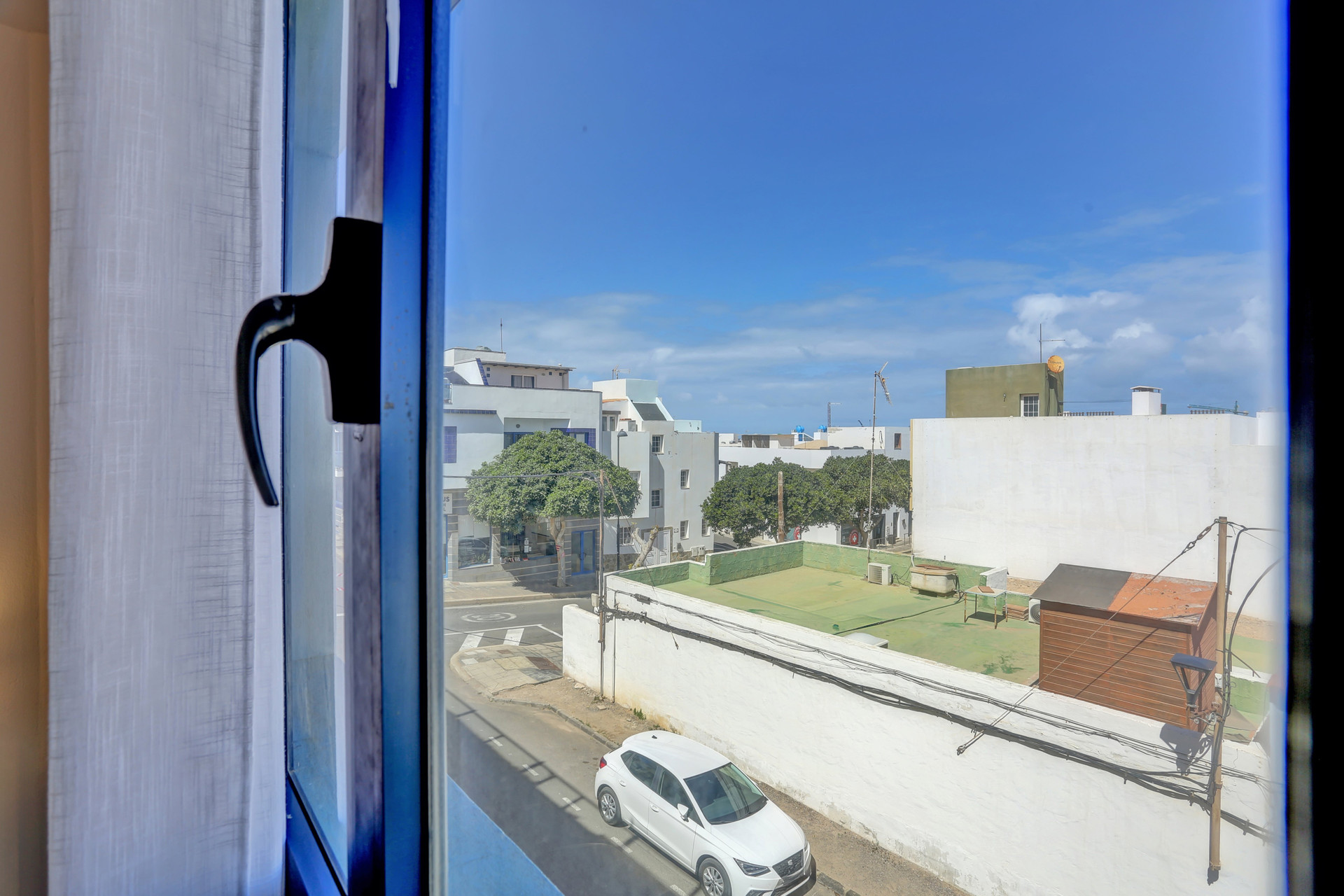 Bedroom city views