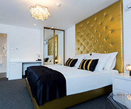 BGold luxury room 101