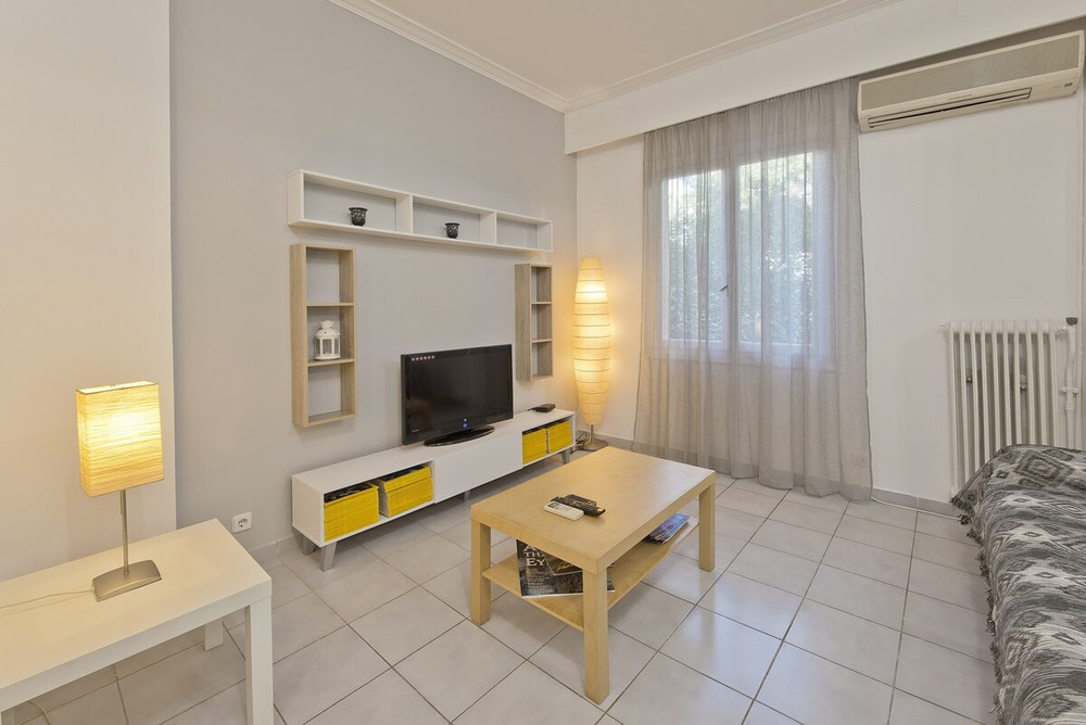 Mavili Square Cozy Apt AC & Kitchen, near Metro preview
