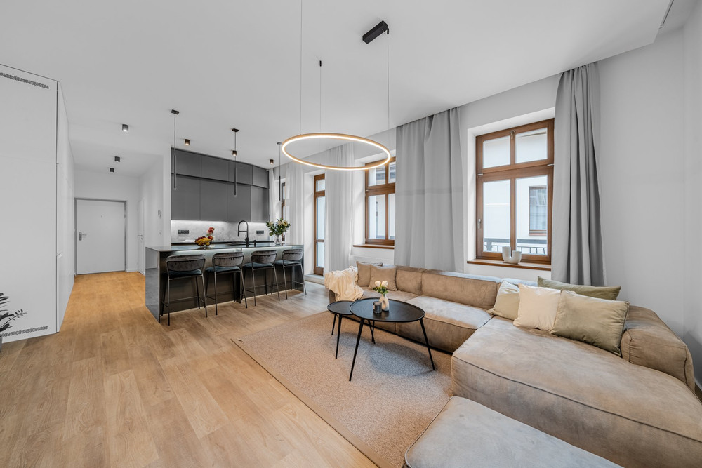 Spacious and Modern w/ Parking in Historic center preview
