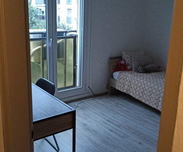 2-bed flat 3-min  from PTE Med School, move-in now