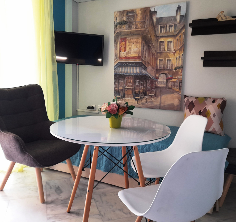 Cozy Apartment next to the sea- La Vie Est Belle preview