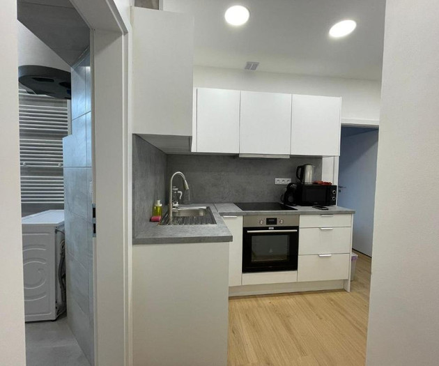 Cozy & Spacious Apartment for 5 Guests in Prague
