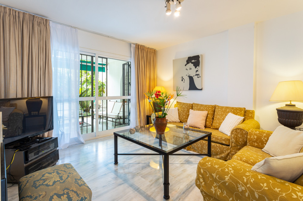 Lunamar 63 Apartment by GHR Rentals