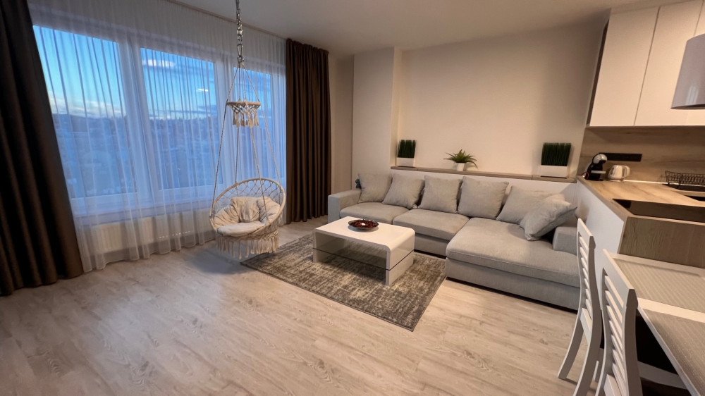 Air-conditioned 1-bedroom apartment with a balcony preview