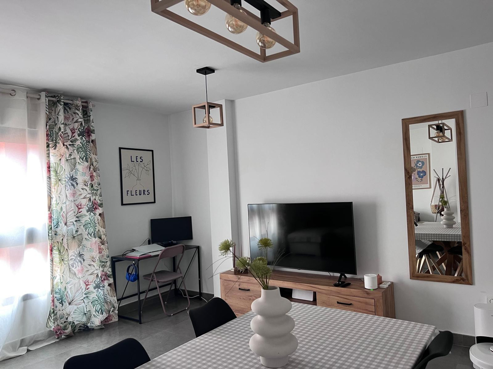Living Room – First Working Spot