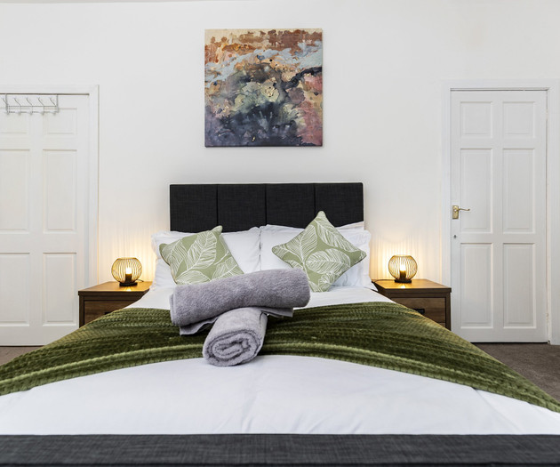 The Cosy Pavilion: Stylish 2BR Free Street Parking