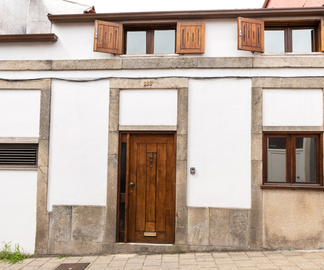 Moradia duplex V3 no centro/baixa da cidade
