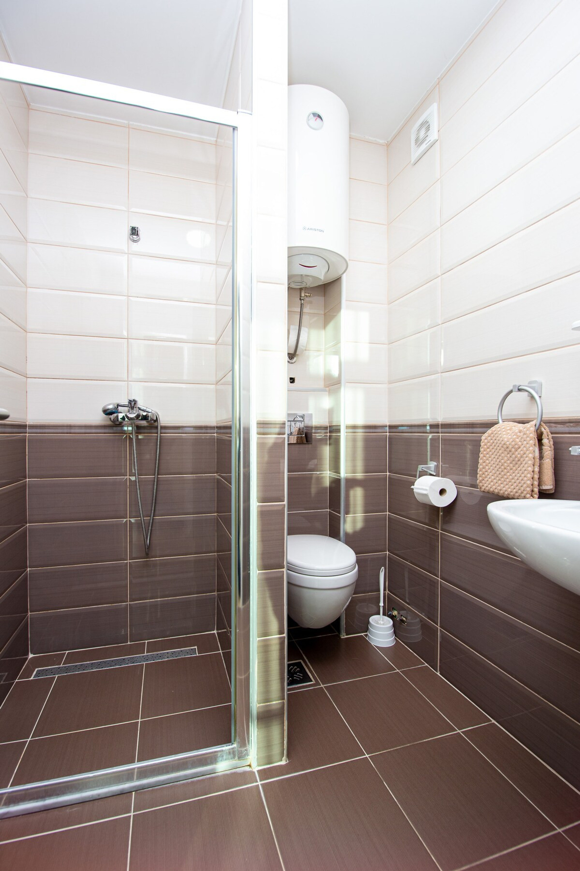 Full bathroom