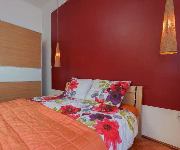 75 nm2 Spacious urban flat , Corvinus, Elte, VET