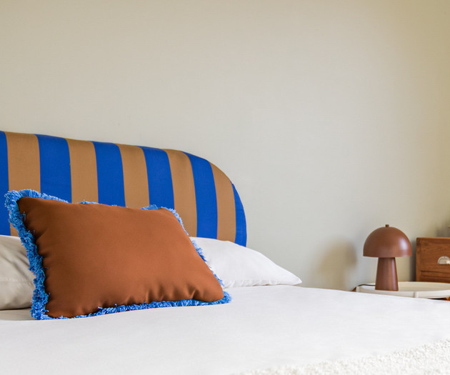 sunny retro coliving - Indigo Bedroom