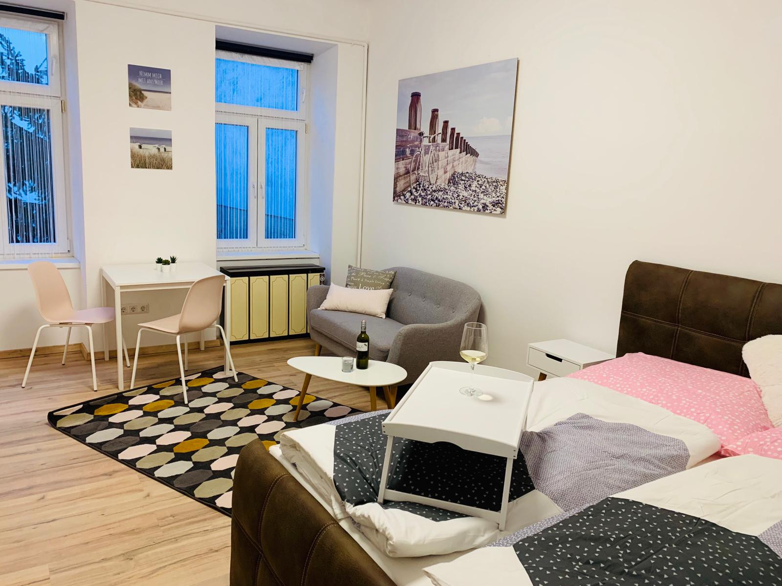 Elegante Ferienwohnung Westbahnhof 2/3