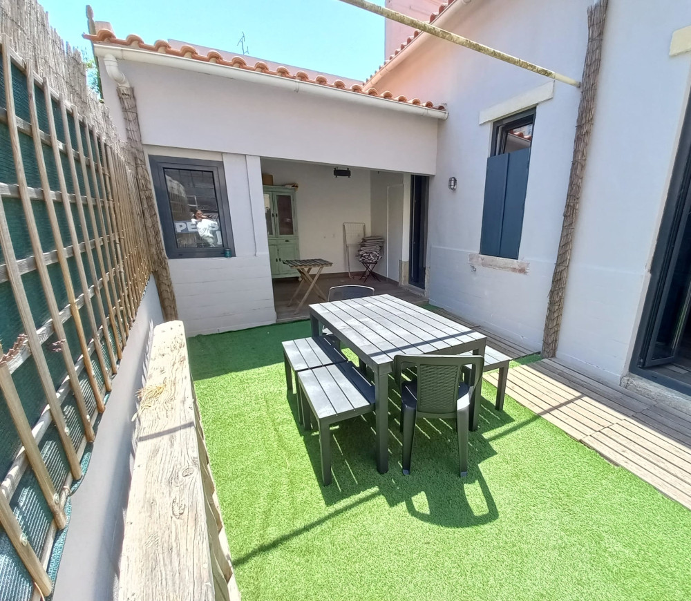 Charming classic villa in Beato Lisbon preview