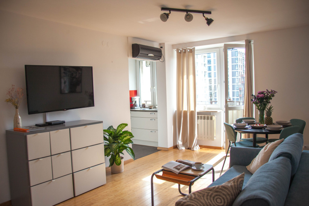 Sunny Warsaw City Centre Flat with Balcony preview