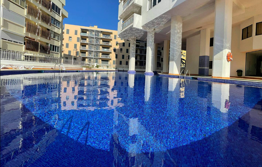 Seaview Apartment 300 meters from the Beach