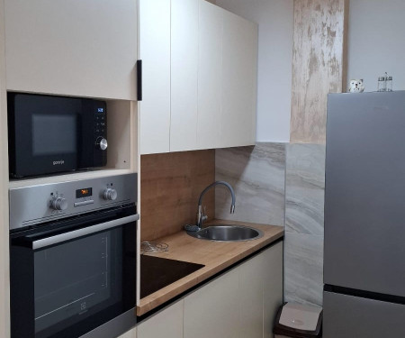 Beautifully Renovated Studio Apartment, 32m²