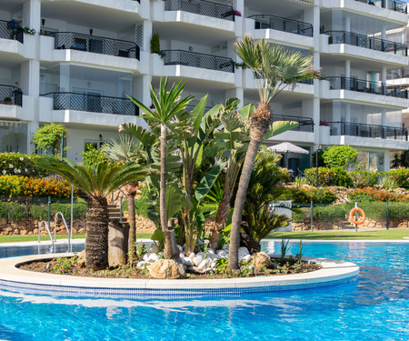 Beachfront flat in Mi Capricho. Marbella