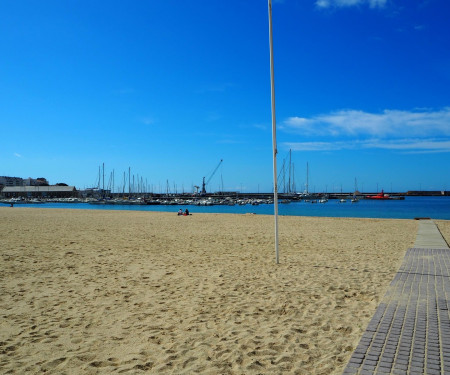 Modern apartament with parking in Palamós