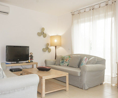 Apartamento Girassol T2 Cabanas Gardens by YHA