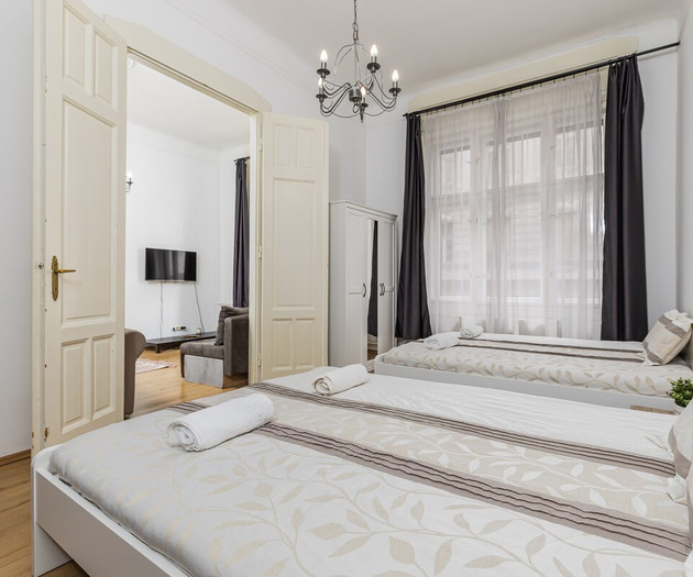 Extensive For Downtown Lovers!