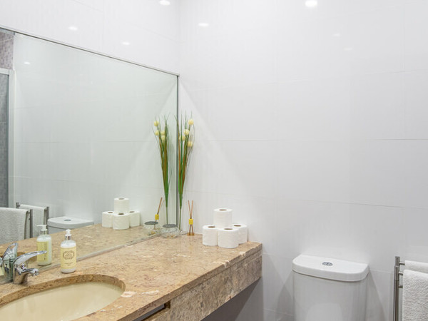 Bathroom 2