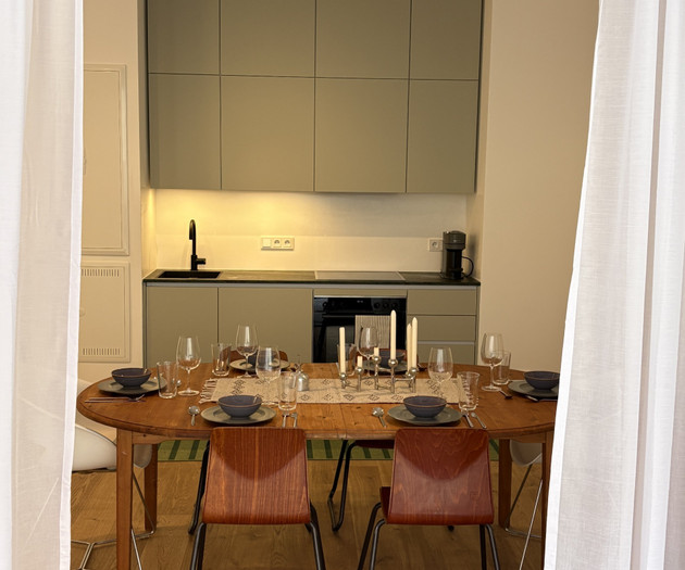 Designer Terrace Apartment – Schillerkiez