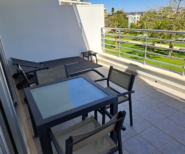 Marina View Apartment with Pool