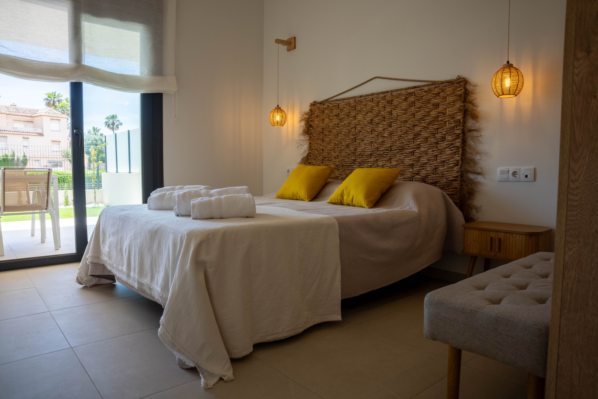 Double bedroom with terrace access