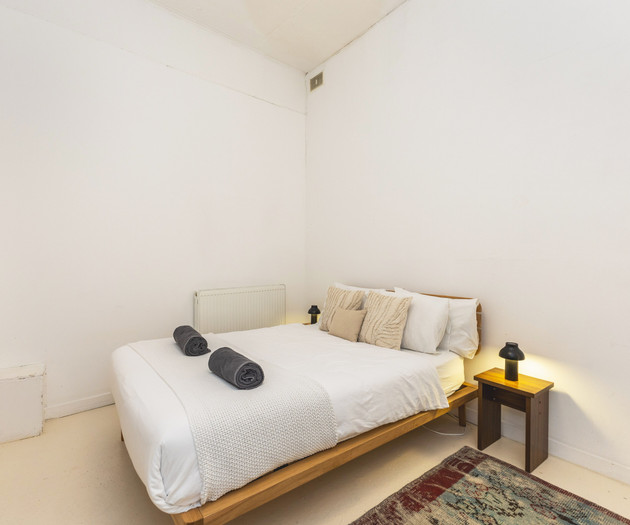 Bright 2BR Flat, Near Central Line, Bethnal Green